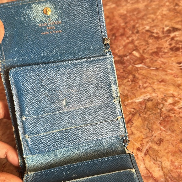 Louis Vuitton blue epi rehab wallet - Picture 14 of 15